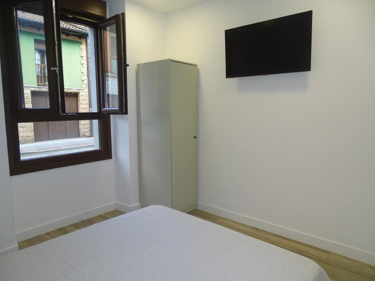 Albergue Roma Пола-де-Лена Экстерьер фото